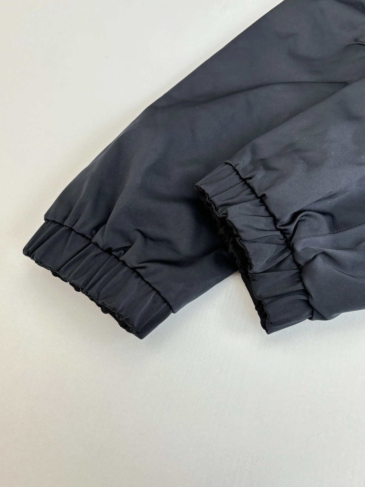 wg.luxury-- 8V reversible item: E-F000J0201